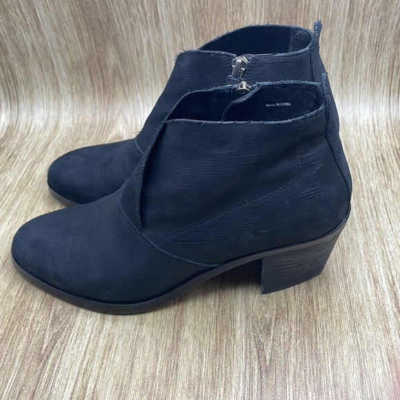 Eileen Fisher Leather Black Anke Boot - Picture 3 of 11